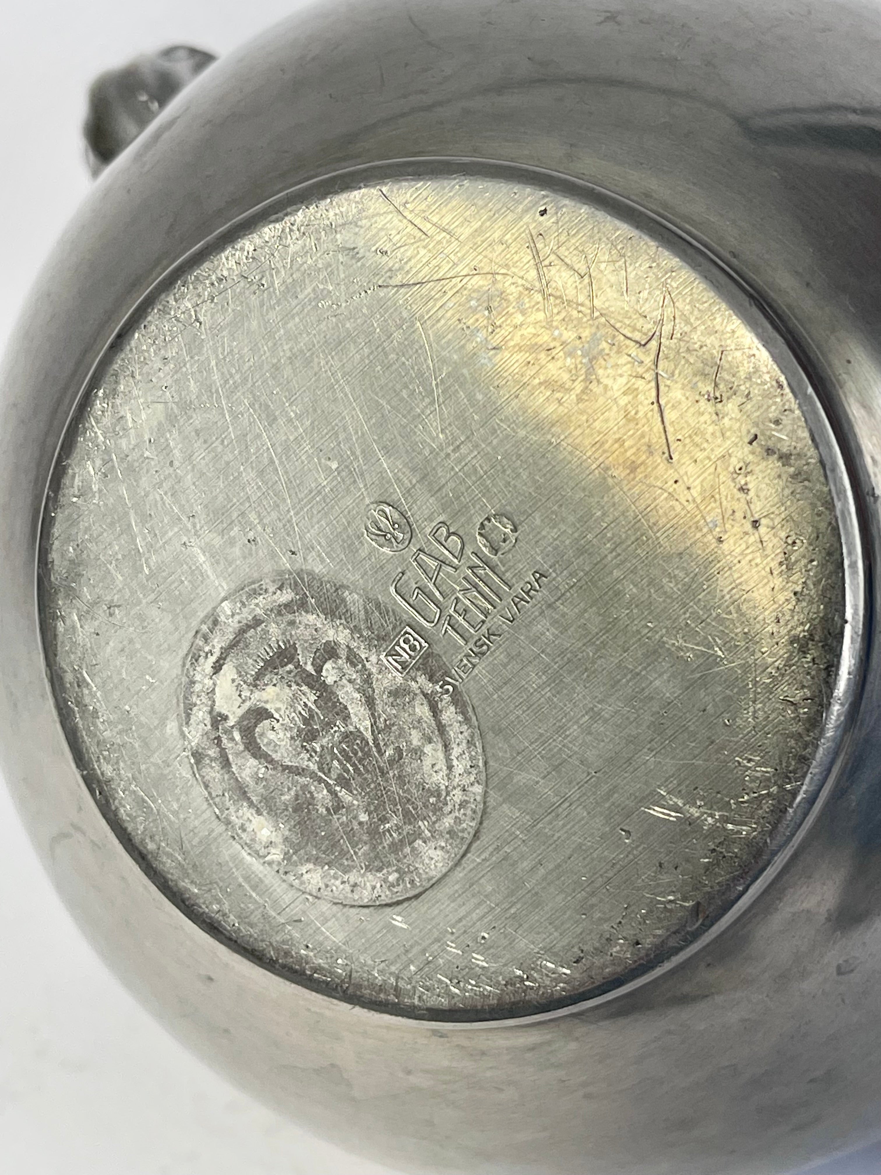 Pewter vase by GAB Tenn, Sweden, hallmarked N8 for 1939