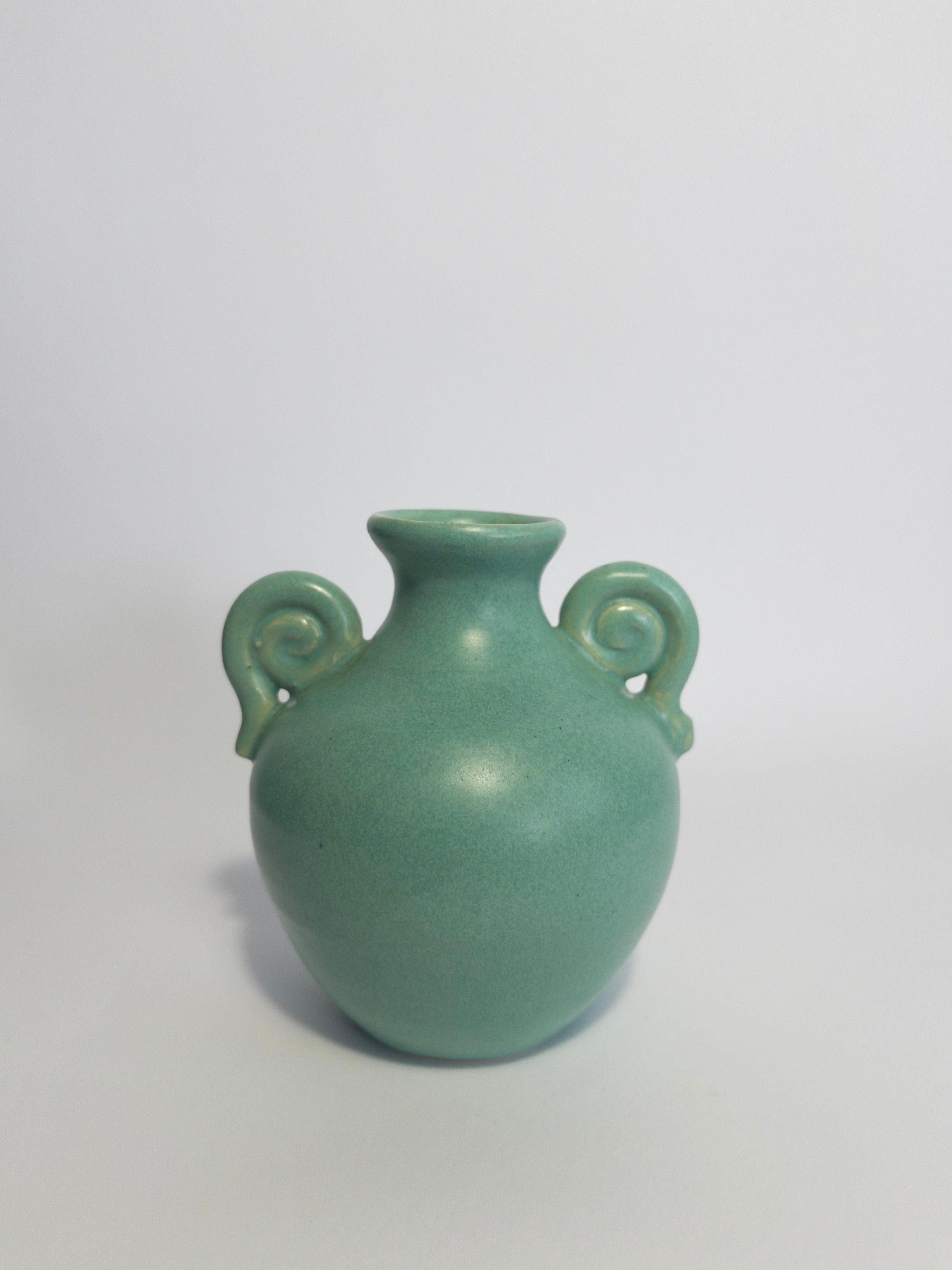 Pair of Bo Fajans Vases, Gefle (Gävle), Sweden, designed by Eva Jancke-Björk, c.1930s