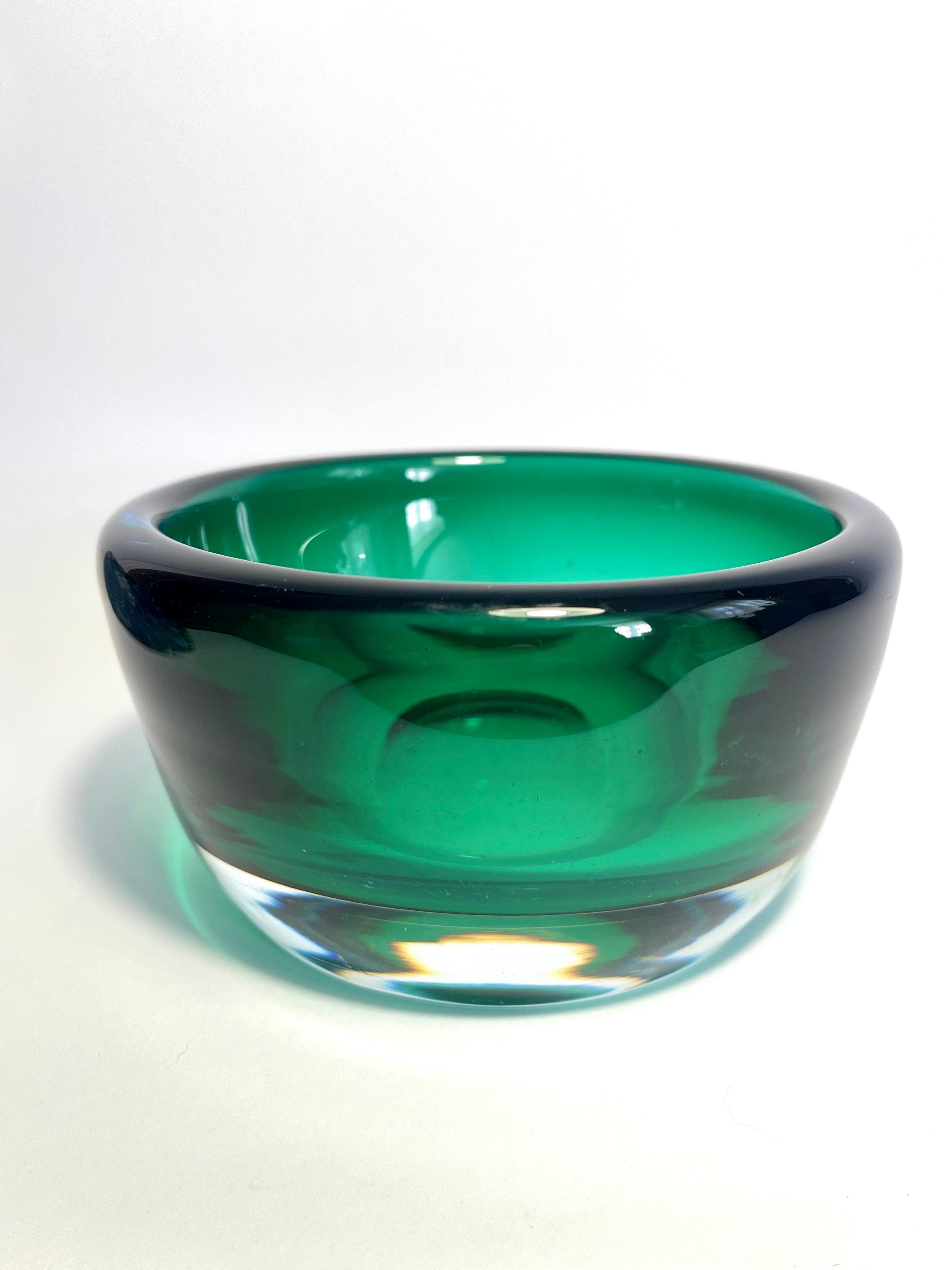 Green glass bowl by Vicke Lindstrand for Kosta, c.1960s