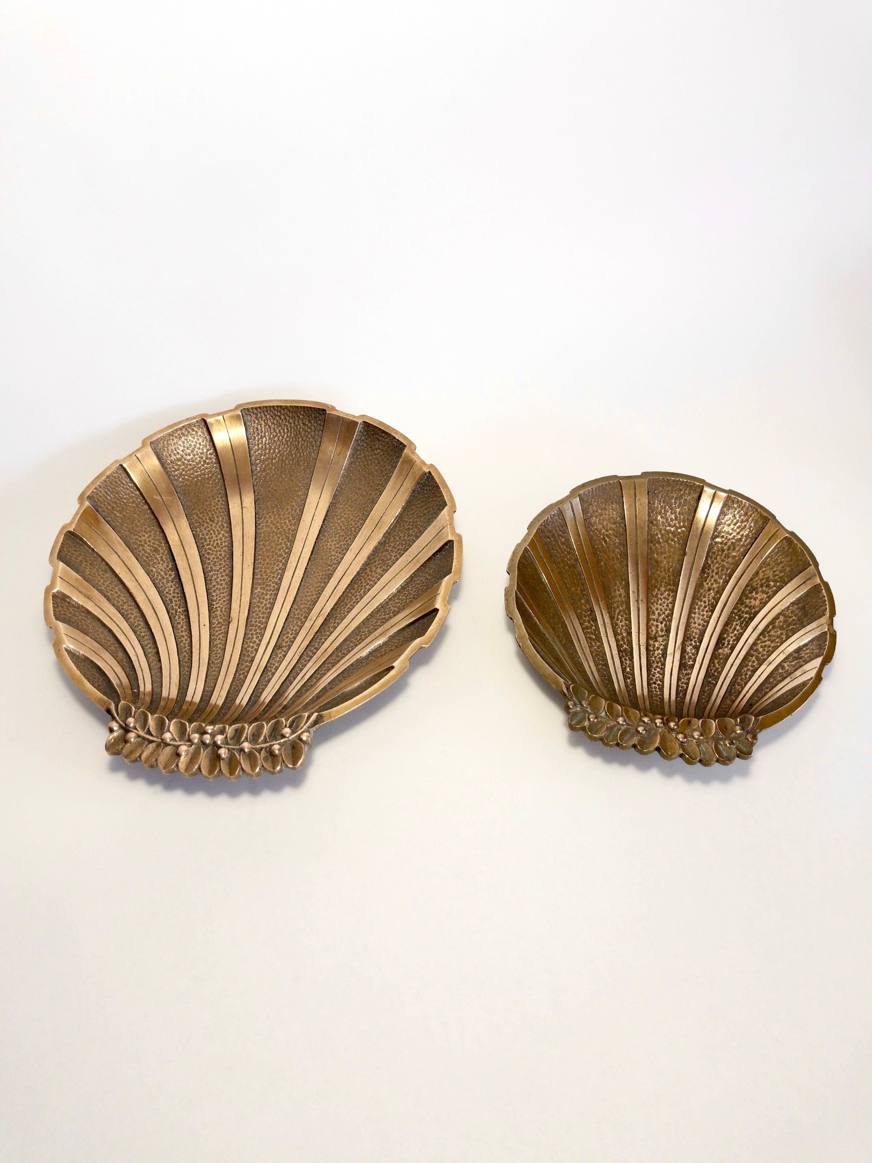 Pair of Danish Art Deco Bronze Shell Dishes by Niels Dam Ravn, 1930s-1940s