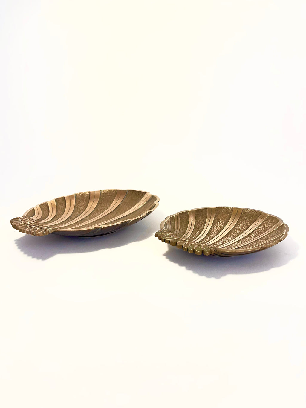 Pair of Danish Art Deco Bronze Shell Dishes by Niels Dam Ravn, 1930s-1940s
