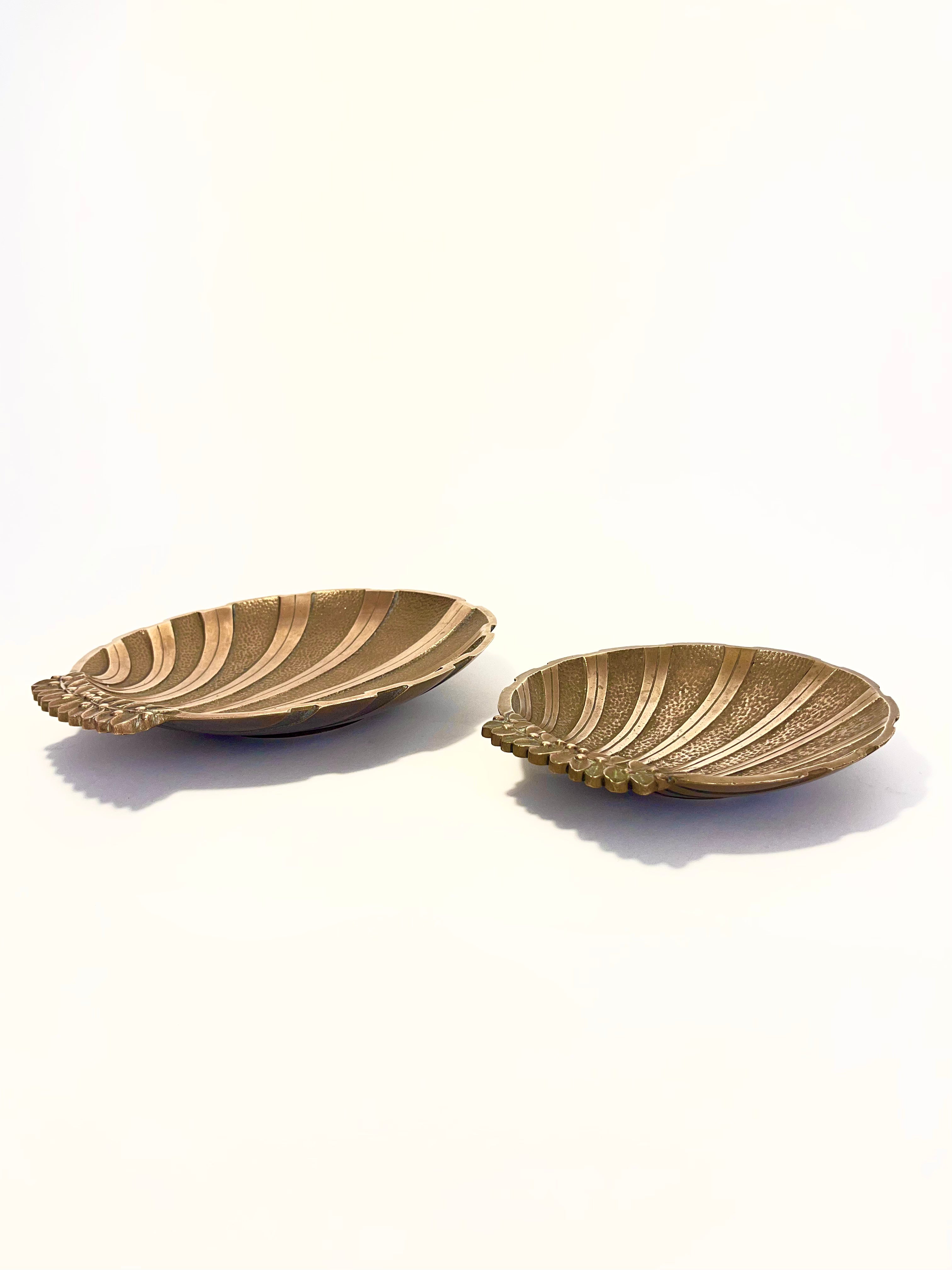 Pair of Danish Art Deco Bronze Shell Dishes by Niels Dam Ravn, 1930s-1940s
